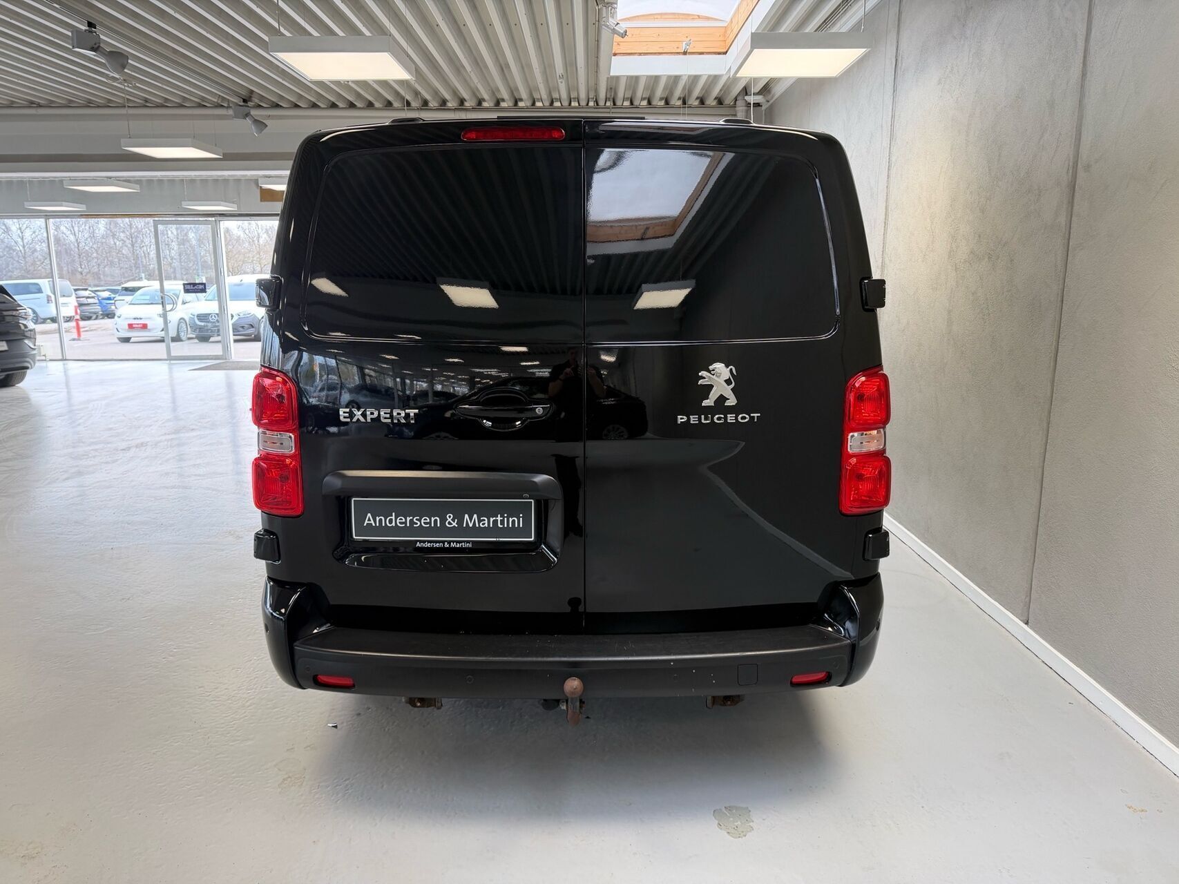 Peugeot Expert 2,0 L3 BlueHDi Ultimate Pro EAT6 180HK Van 6g Aut.