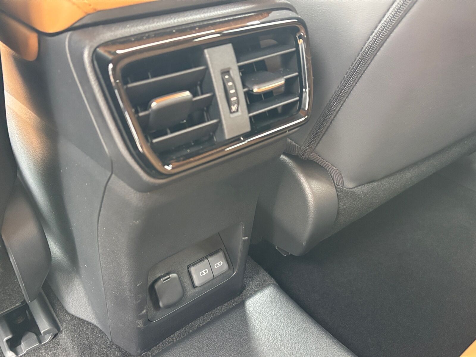 undefined Lexus NX fra 2025