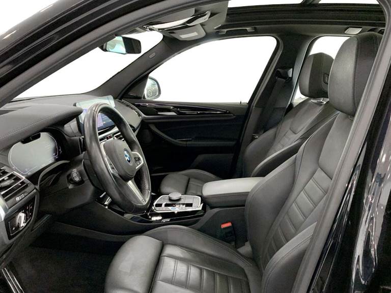 BMW iX3 Charged Plus M-Sport