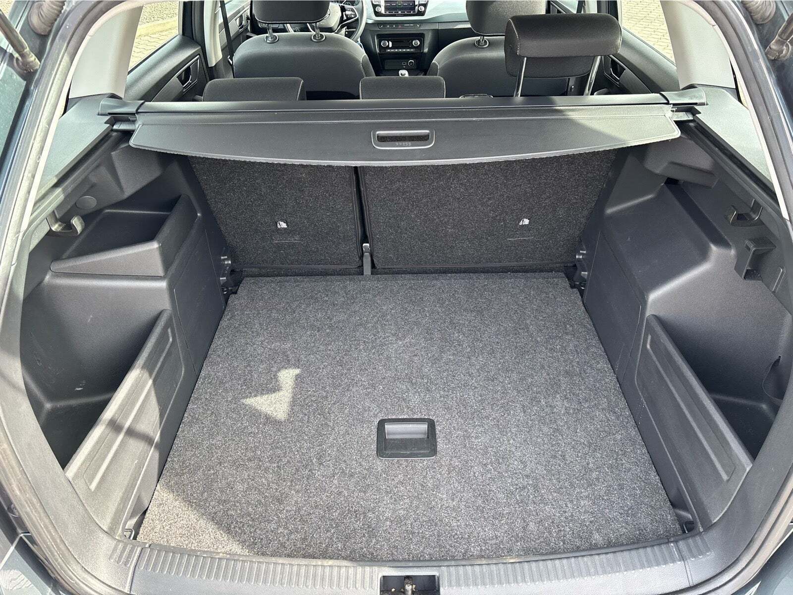 Grå Skoda Fabia fra 2021