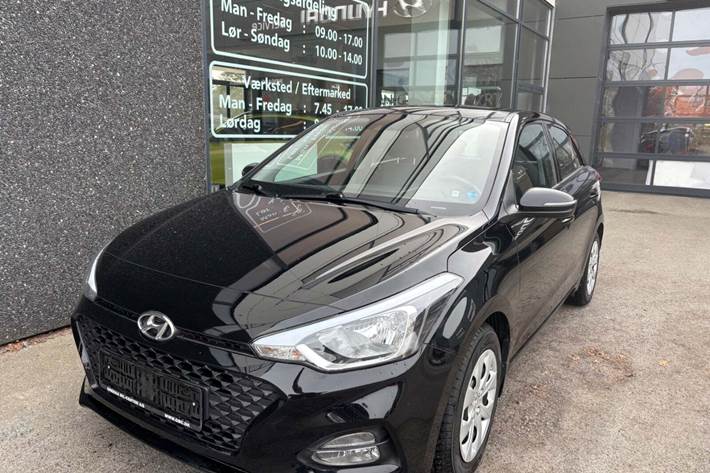 Sort Hyundai i20 fra 2020