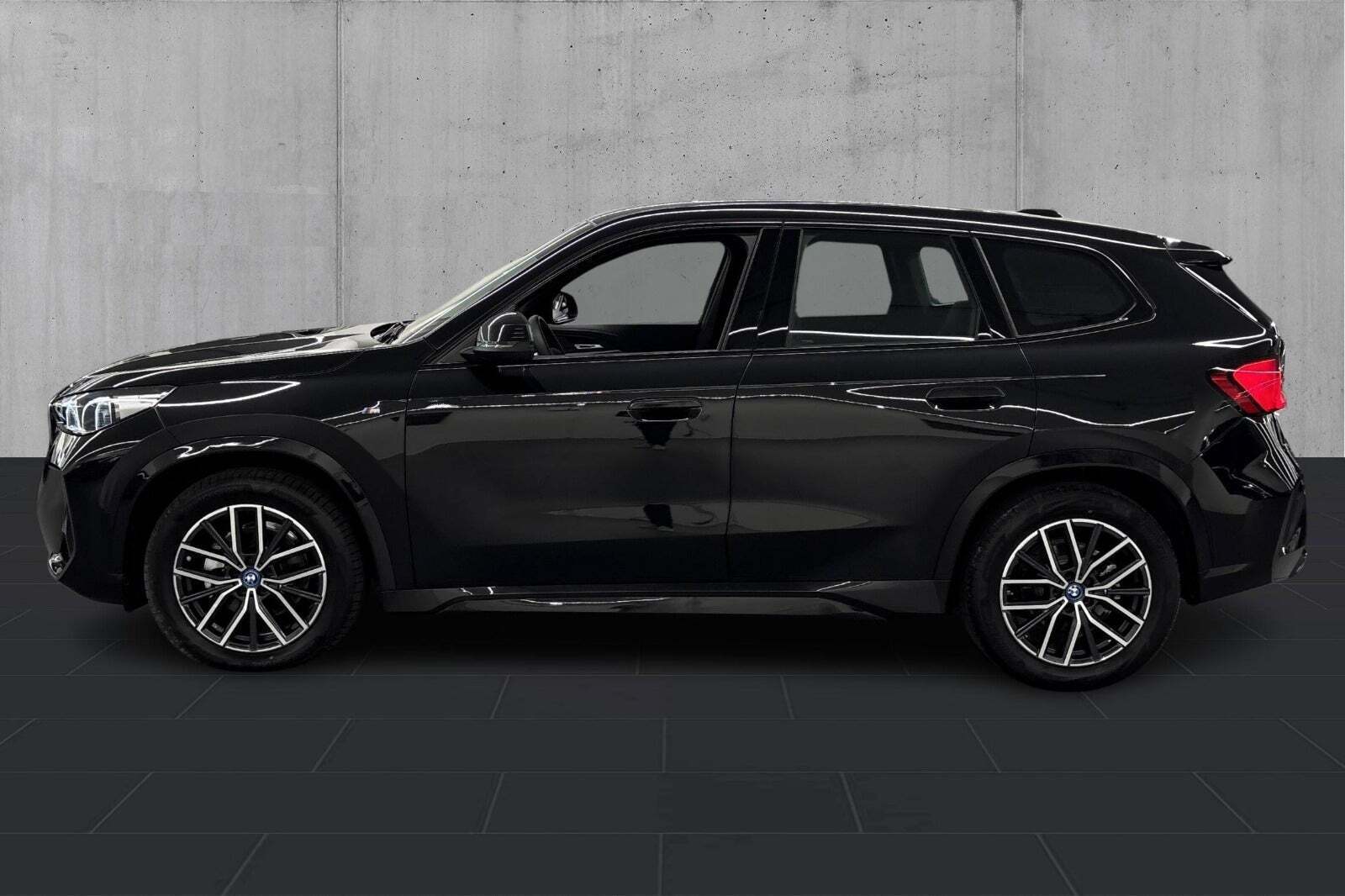 BMW iX1 eDrive20 M-Sport
