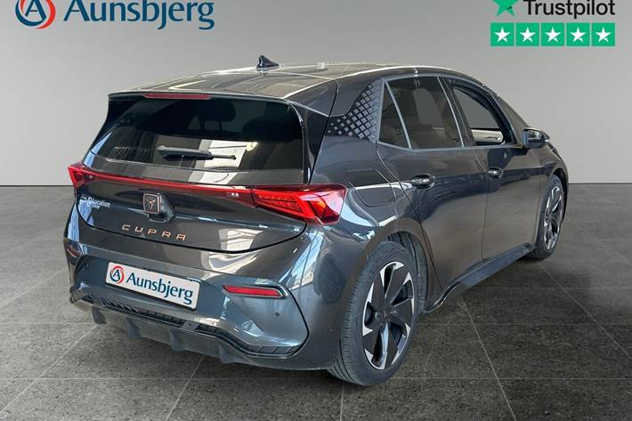 Grå Cupra Born fra 2023