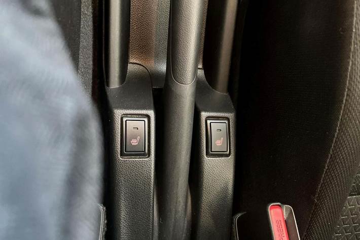 Beige Suzuki Swift fra 2019