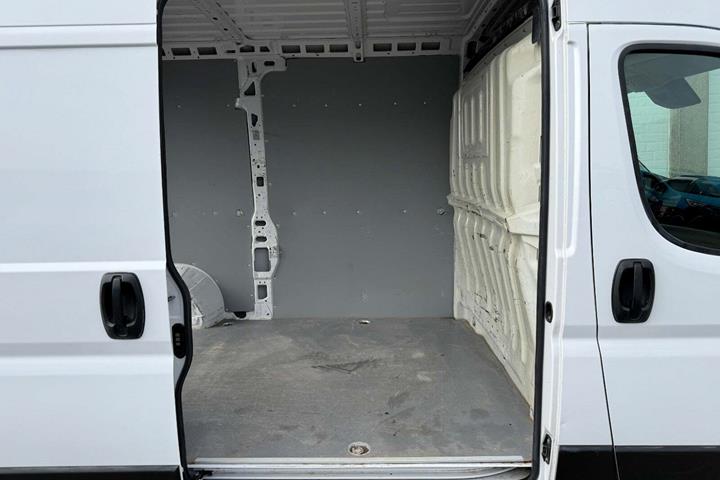 Hvid Fiat Ducato 35 fra 2021