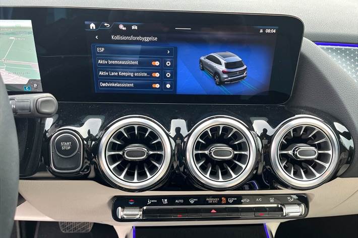 Sølv Mercedes EQA 250 fra 2024