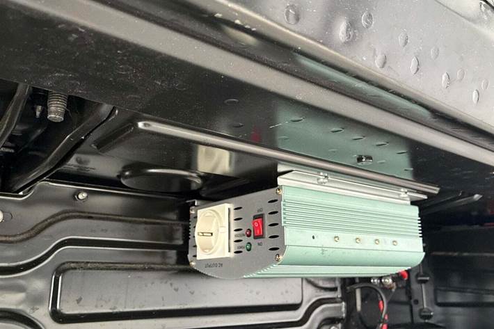 Sort Mercedes Vito 119 fra 2021