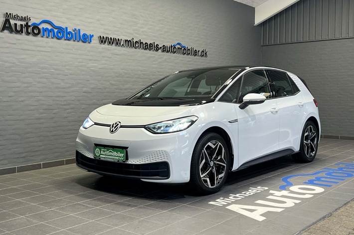 Hvid VW ID.3 fra 2023 set udefra