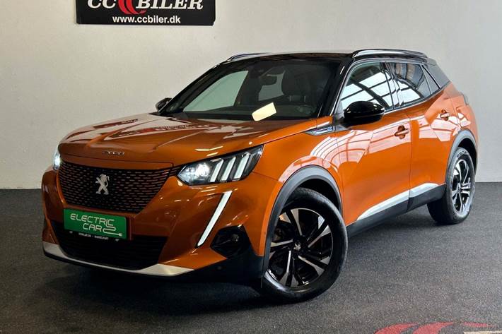 Kobber Peugeot e-2008 fra 2022 set udefra