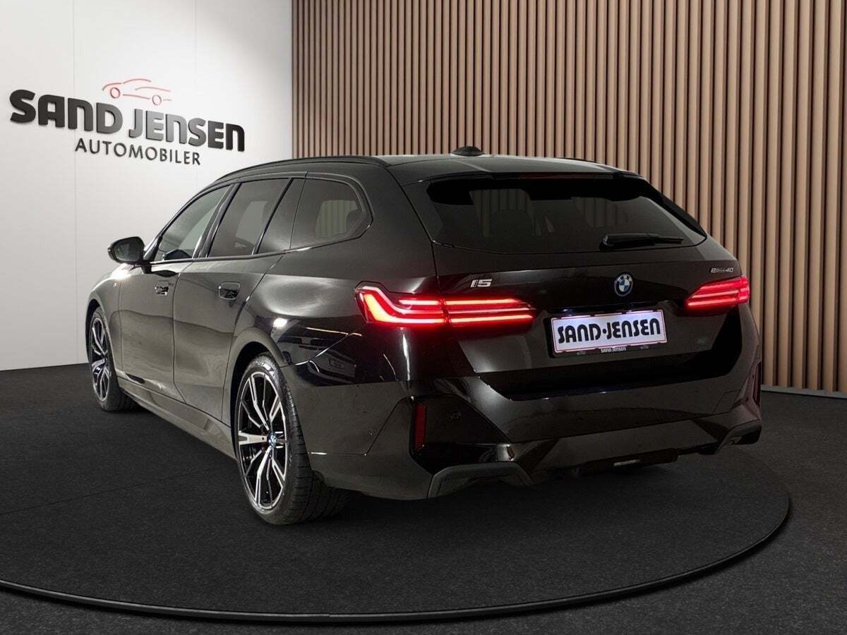 BMW i5 eDrive40 Touring M-Sport Van