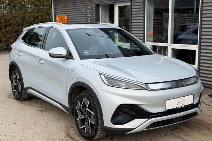 Hvid BYD Atto 3 fra 2022 set udefra