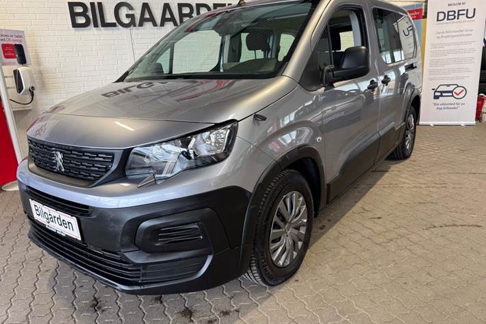 undefined Peugeot e-Rifter fra 2023 set udefra