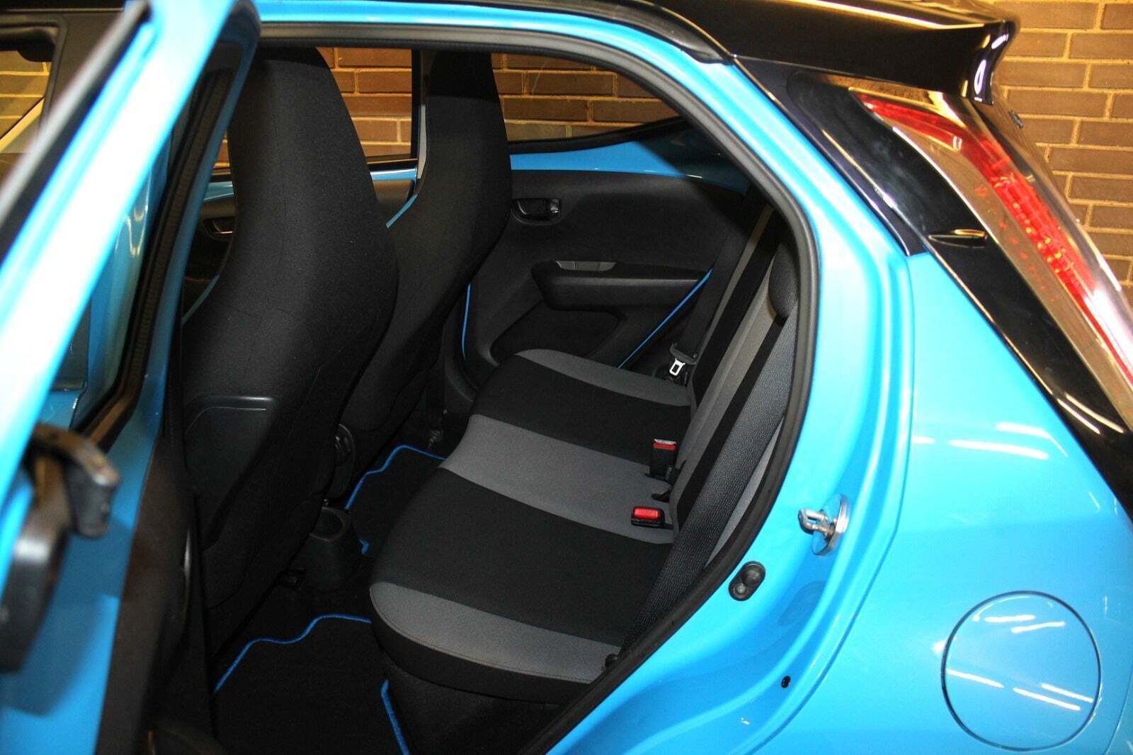 Toyota Aygo 1,0 VVT-i x-cite