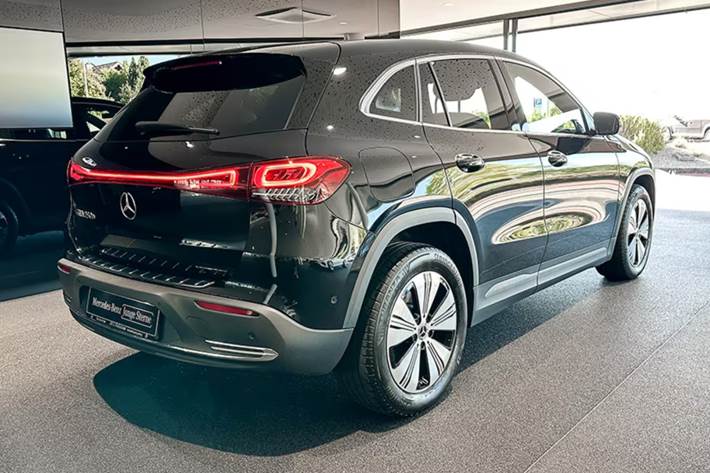 Sort Mercedes EQA250+ fra 2022