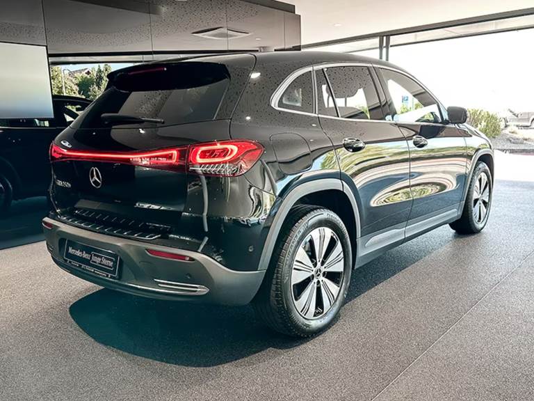 Mercedes EQA250+ Electric Art