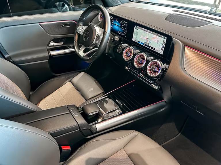 Mercedes EQA250+ Electric Art