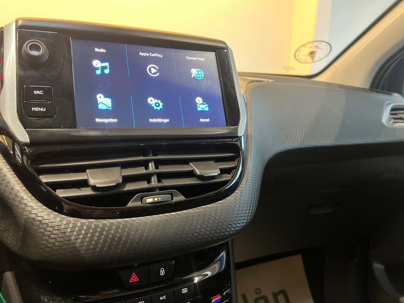 Sort Peugeot 208 fra 2018
