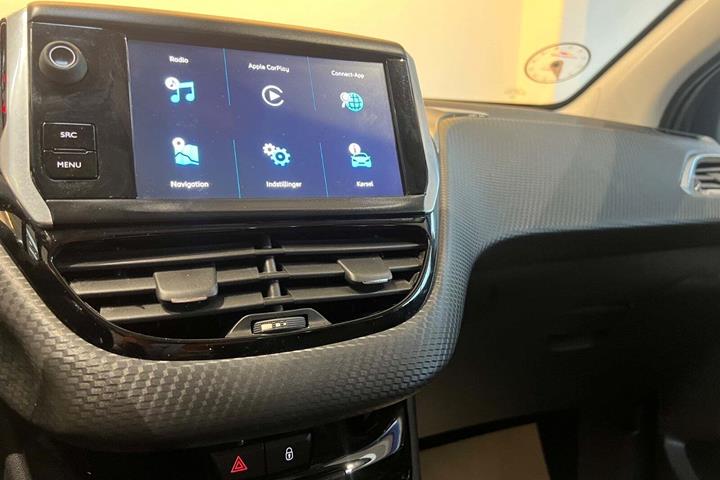Sort Peugeot 208 fra 2018