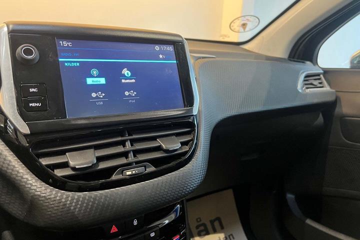 Sort Peugeot 208 fra 2018