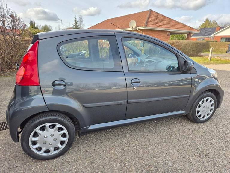 Peugeot 107 1,0 Active