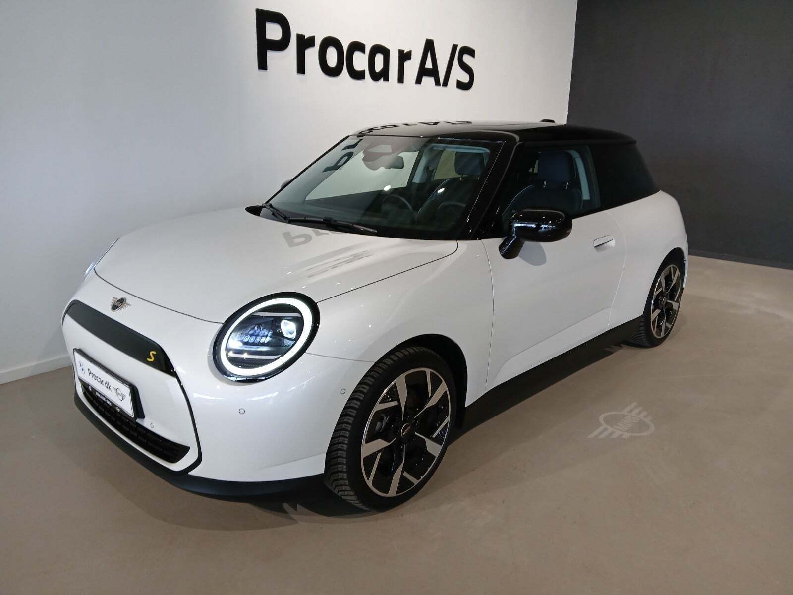 Mini Cooper SE Classic Trim M