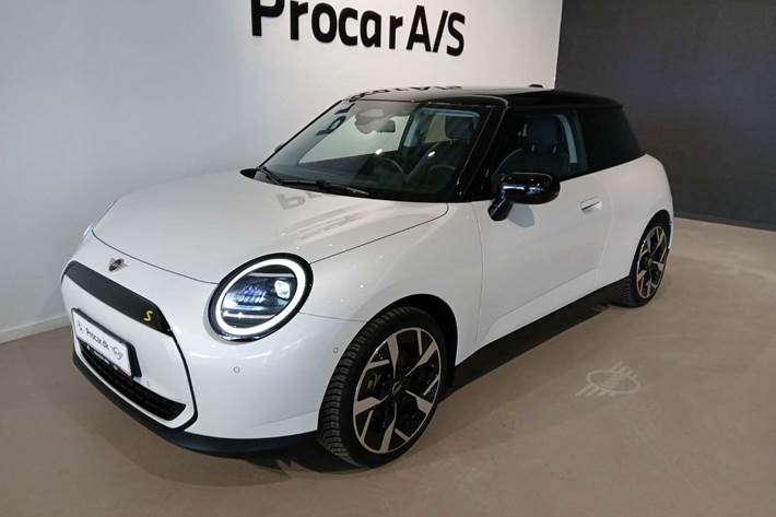 Hvid Mini Cooper SE fra 2025