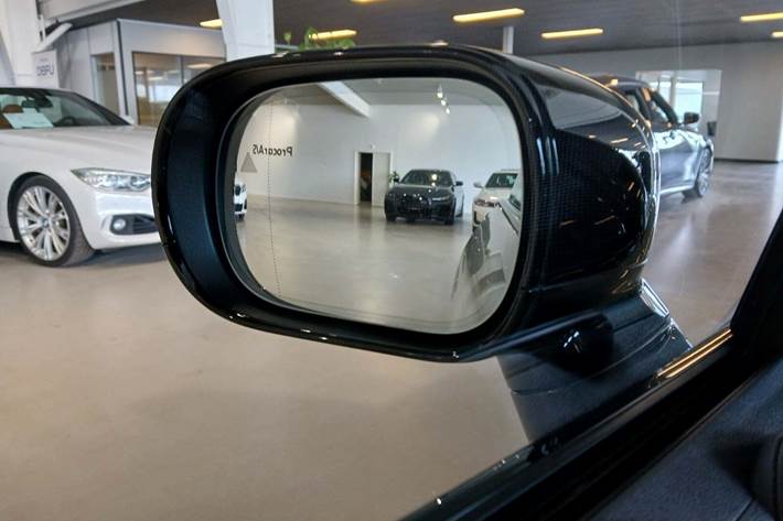 Hvid Mini Cooper SE fra 2025