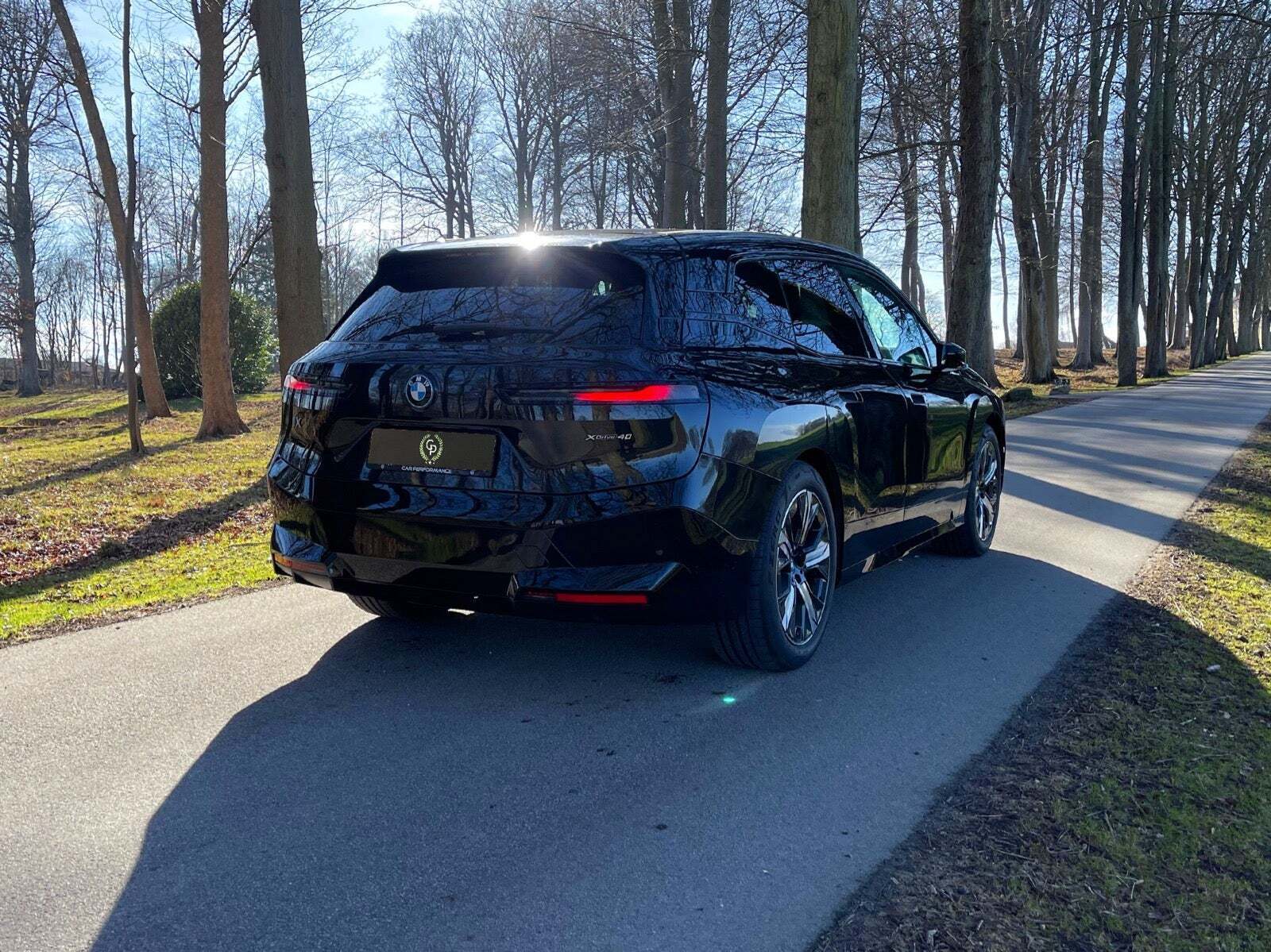 Sort BMW iX fra 2023