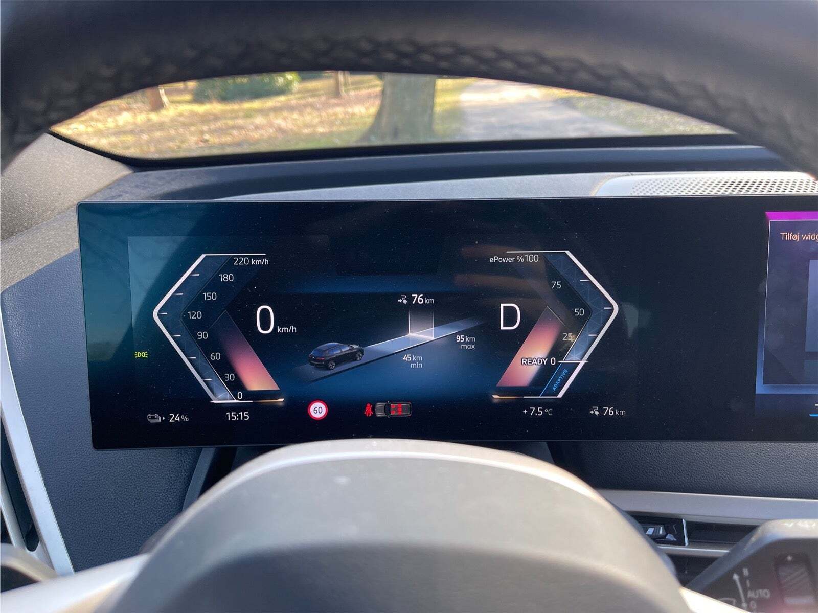 Sort BMW iX fra 2023