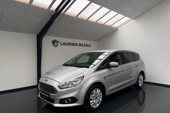 Sølv Ford S-MAX fra 2018