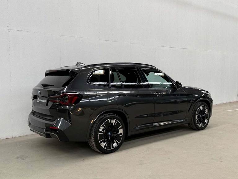 BMW iX3 Charged Plus M-Sport