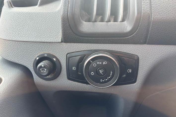 undefined Ford Transit 350 L2 Van fra 2017