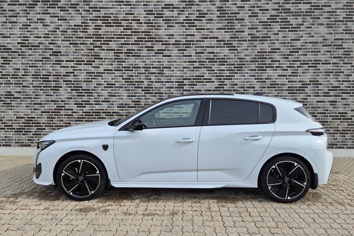 Hvid Peugeot E-308 fra 2023