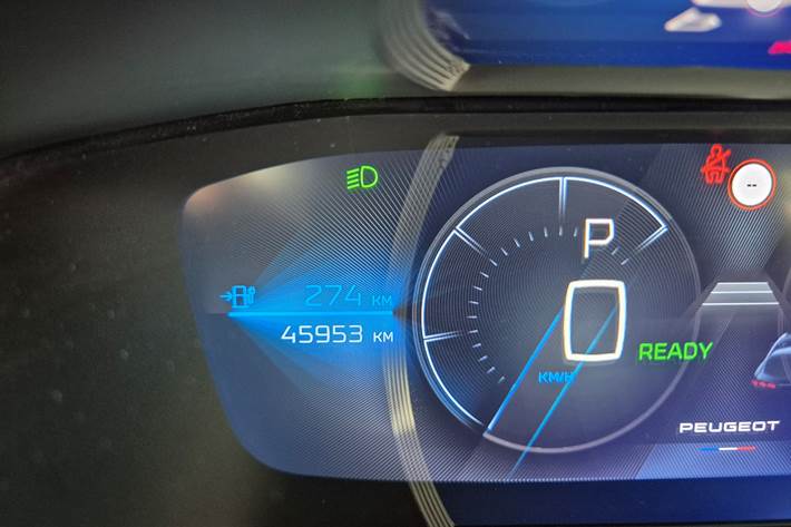 Hvid Peugeot E-308 fra 2023