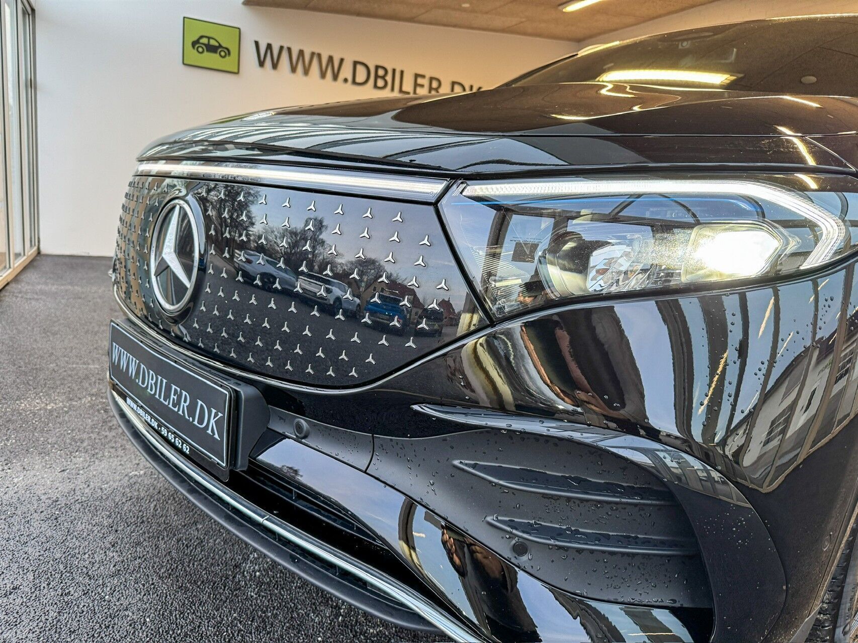 Sort Mercedes EQA 250+ fra 2024
