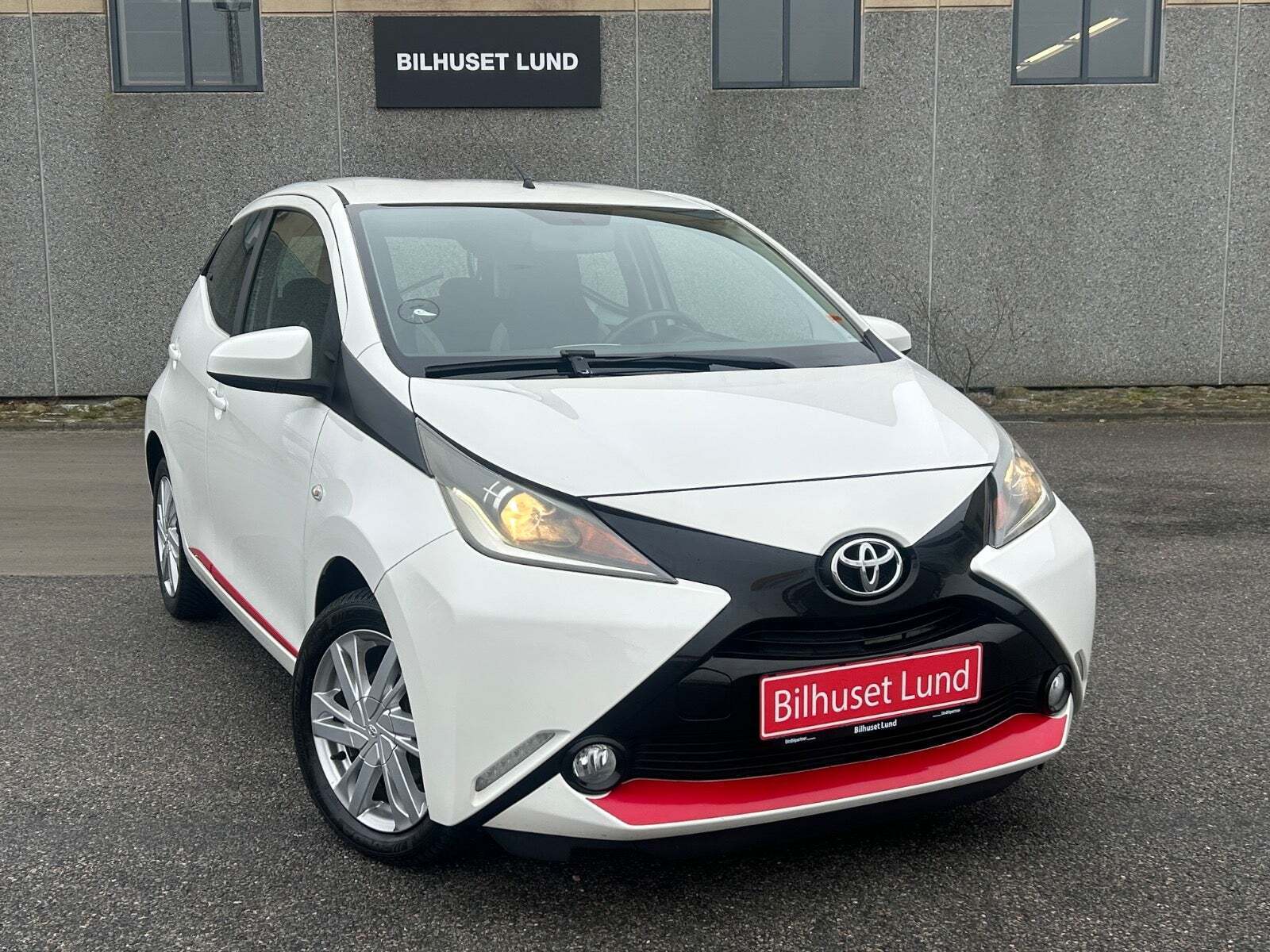 Toyota Aygo 1,0 VVT-i x-play x-touch