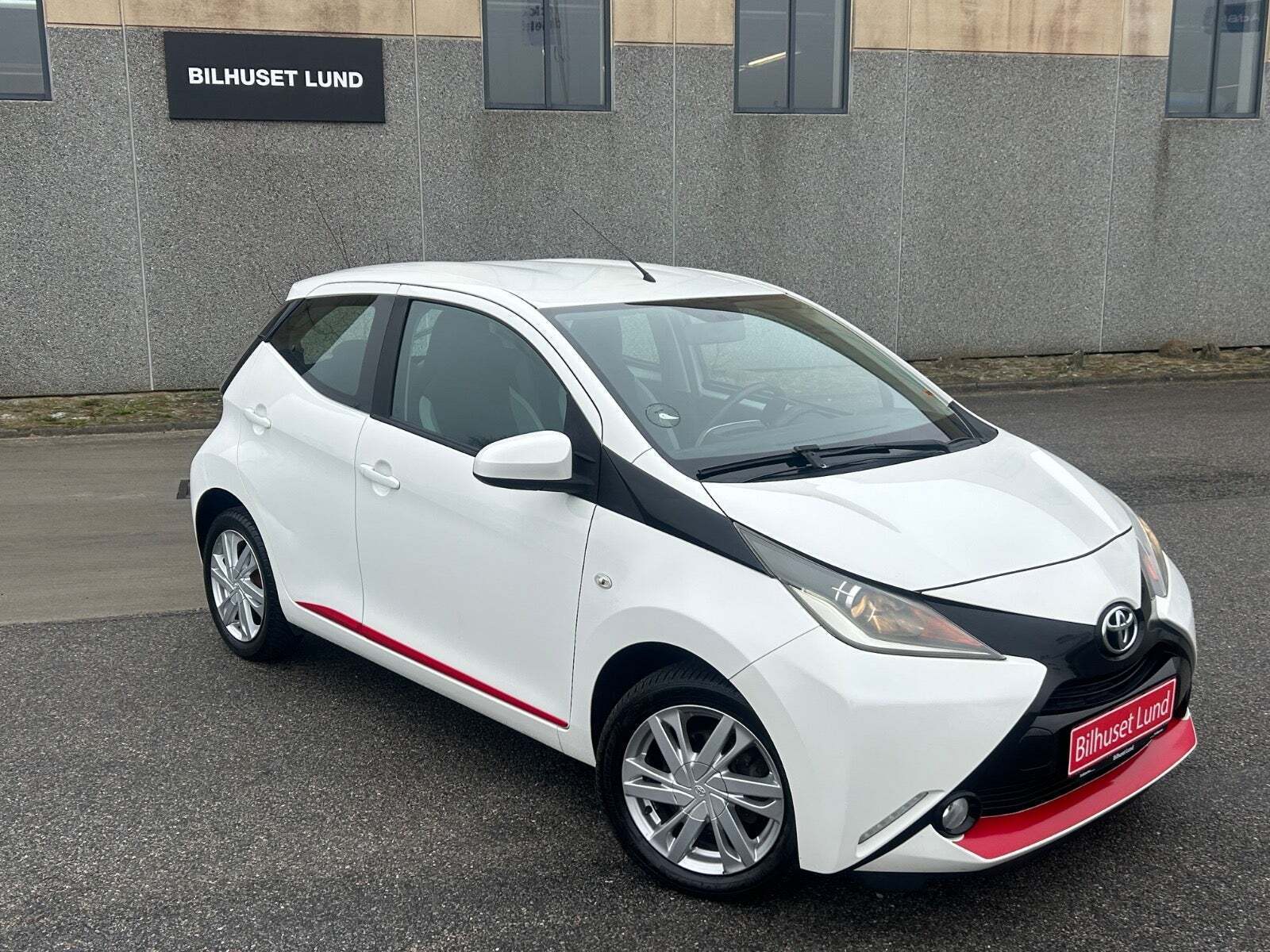 Toyota Aygo 1,0 VVT-i x-play x-touch