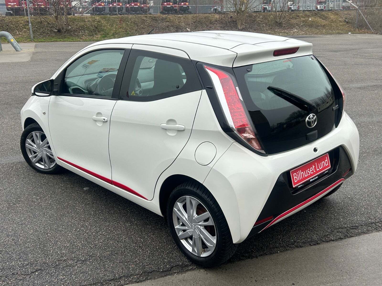 Toyota Aygo 1,0 VVT-i x-play x-touch