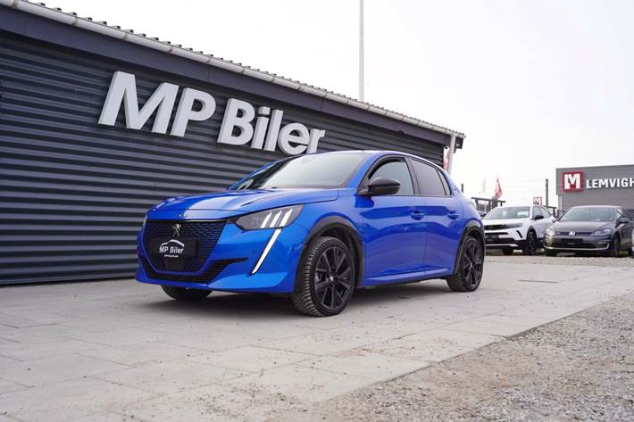 Blå Peugeot e-208 fra 2023