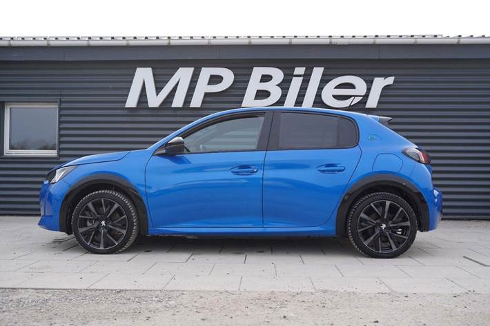Blå Peugeot e-208 fra 2023