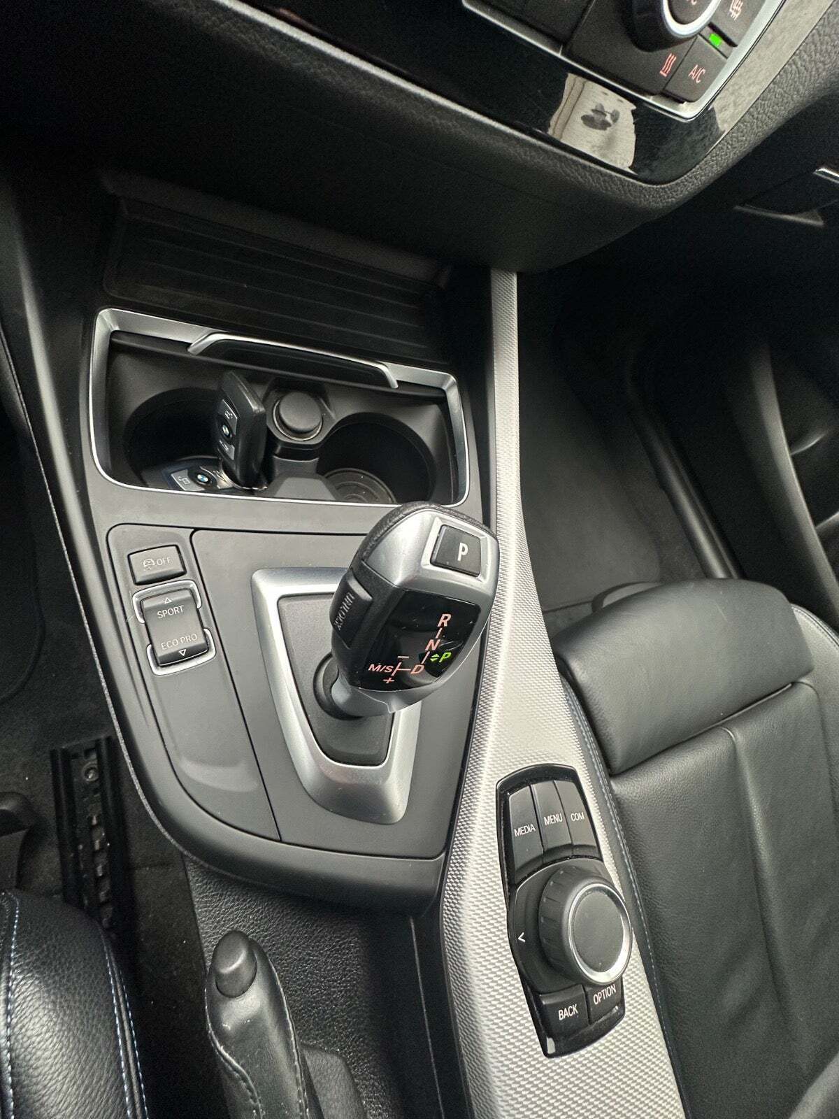 Sort BMW 118i fra 2019