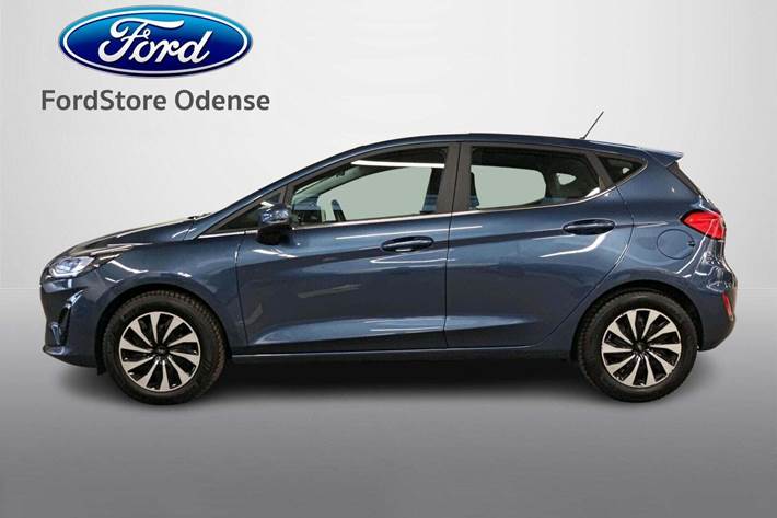 Blå Ford Fiesta fra 2022