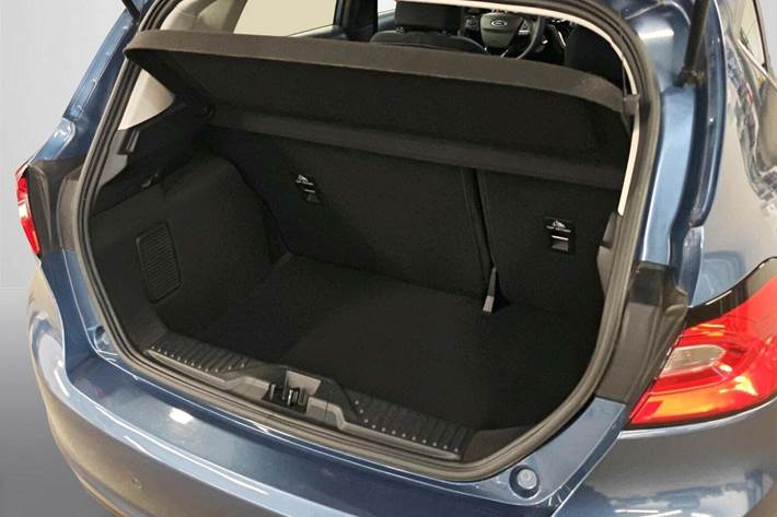 Blå Ford Fiesta fra 2022