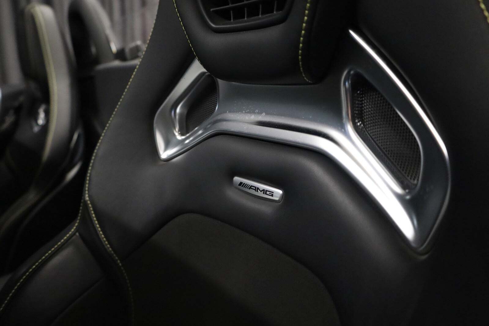 Grå Mercedes AMG GT C fra 2017