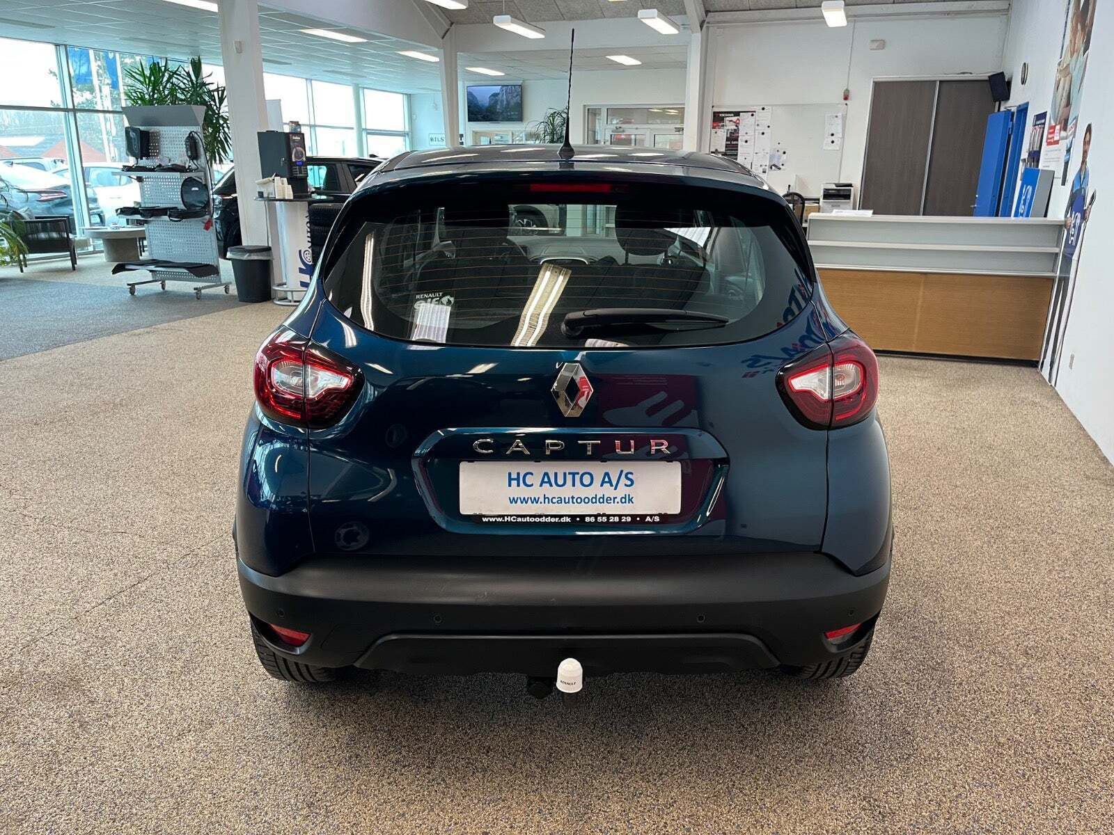 Blå Renault Captur fra 2019