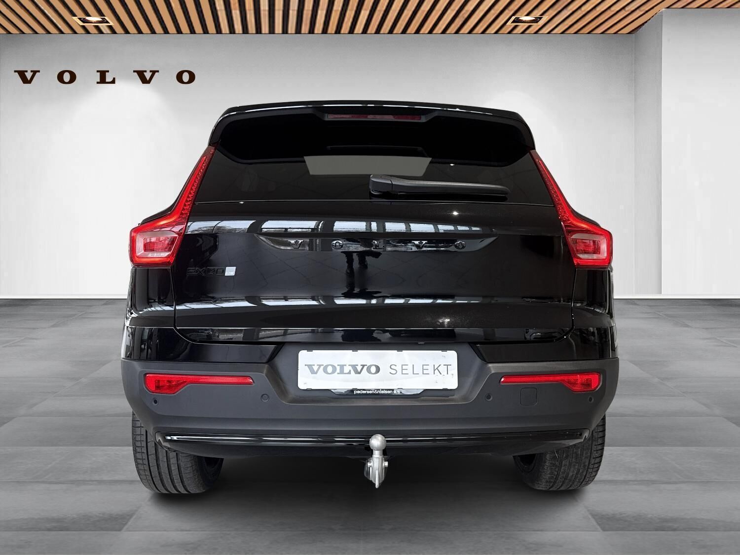 Volvo EX40 Single Motor Extended Range Black Edition 252HK 5d Aut.