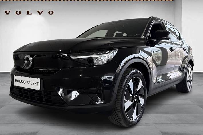 Sort Volvo XC40 fra 2025