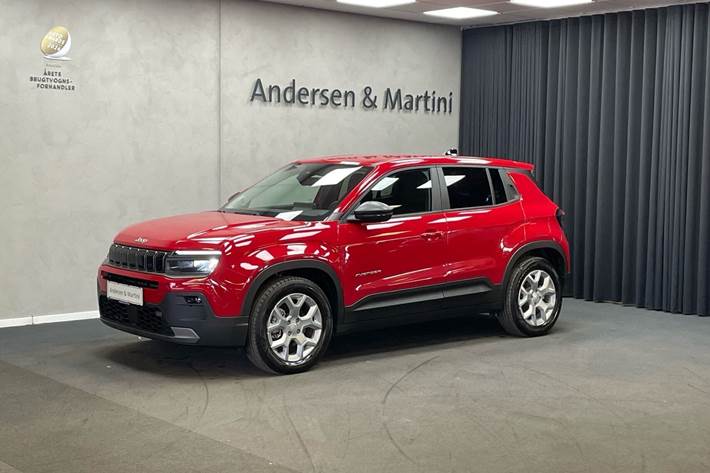 Rød Jeep Avenger fra 2024