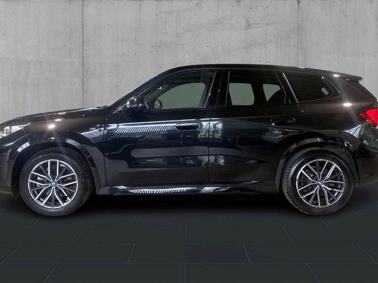 BMW iX1 xDrive30 M-Sport