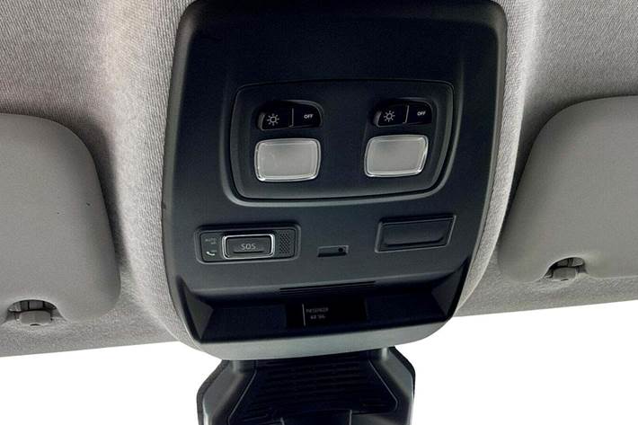 Hvid Renault Trafic fra 2025